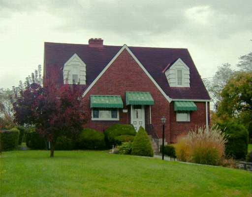 853 Agnew Road Baldwin, PA 15227 - Photo 1 of 8 Exterior Front.