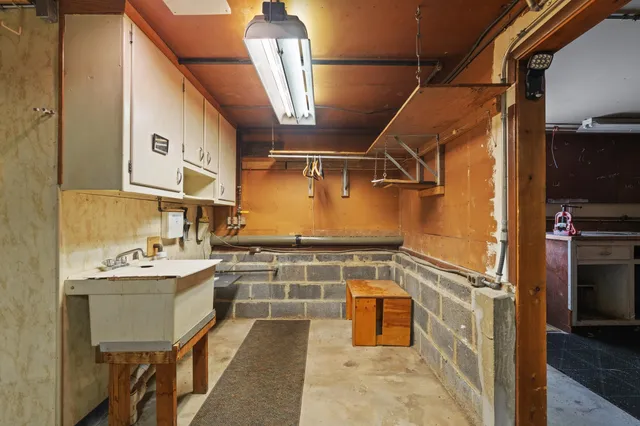 $589,000 | 14 Pembrook Drive, Kenilworth, NJ 07033