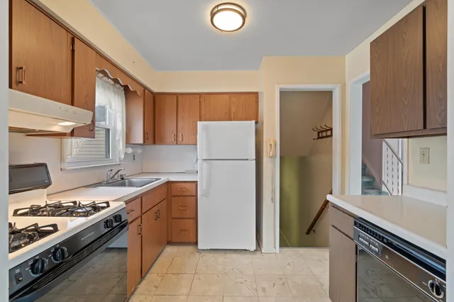 $589,000 | 14 Pembrook Drive, Kenilworth, NJ 07033