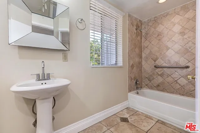 $8,995 | 1215 Edris Drive, Los Angeles, CA 90035