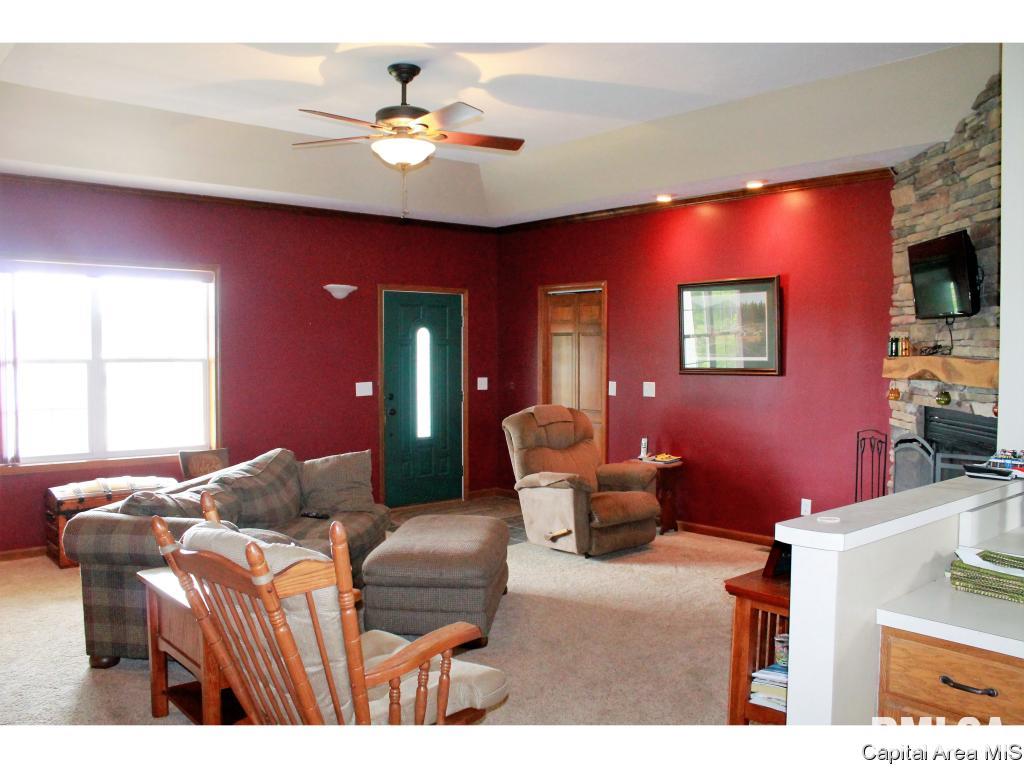 24733 Brookwood Hills Road Athens, IL 62613 - Photo 3 of 36 Gallery Image 3