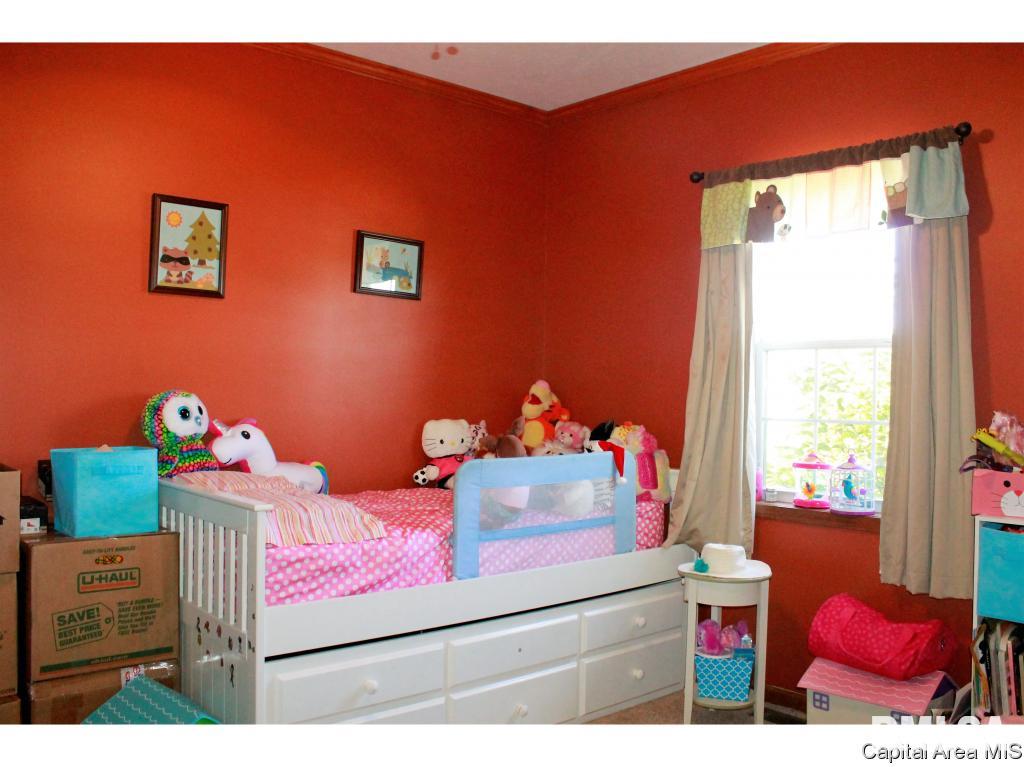 24733 Brookwood Hills Road Athens, IL 62613 - Photo 10 of 36 Gallery Image 10