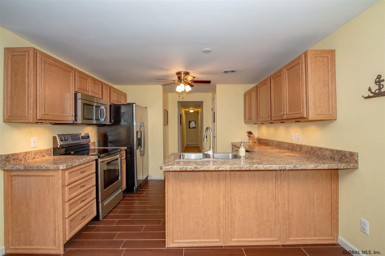 32 Glade Mallow Road Malta, NY 12020 - Photo 9 of 26 Photo 9