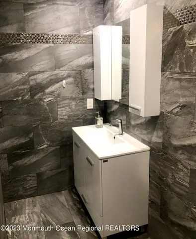 $3,100 | 410 Burlington Avenue, Unit FRONT, Bradley Beach, NJ 07720