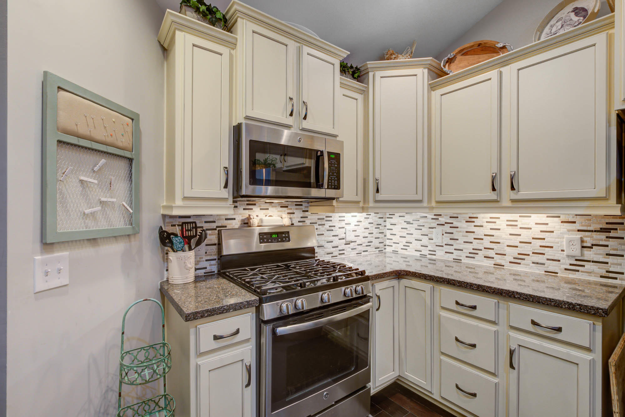 163 Alpine Road Summerville, SC 29485 - Photo 12 of 29 163Alpine-CalSiglerPhotography (12)
