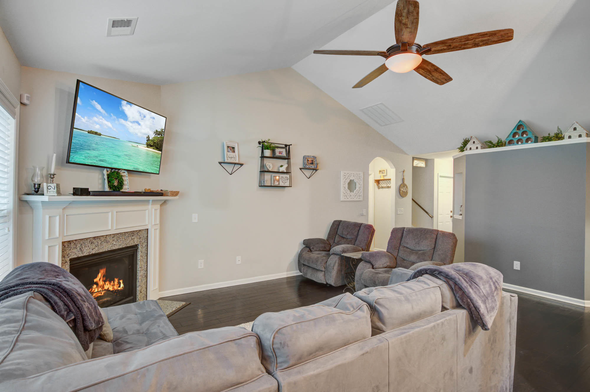 163 Alpine Road Summerville, SC 29485 - Photo 8 of 29 163Alpine-CalSiglerPhotography (8)