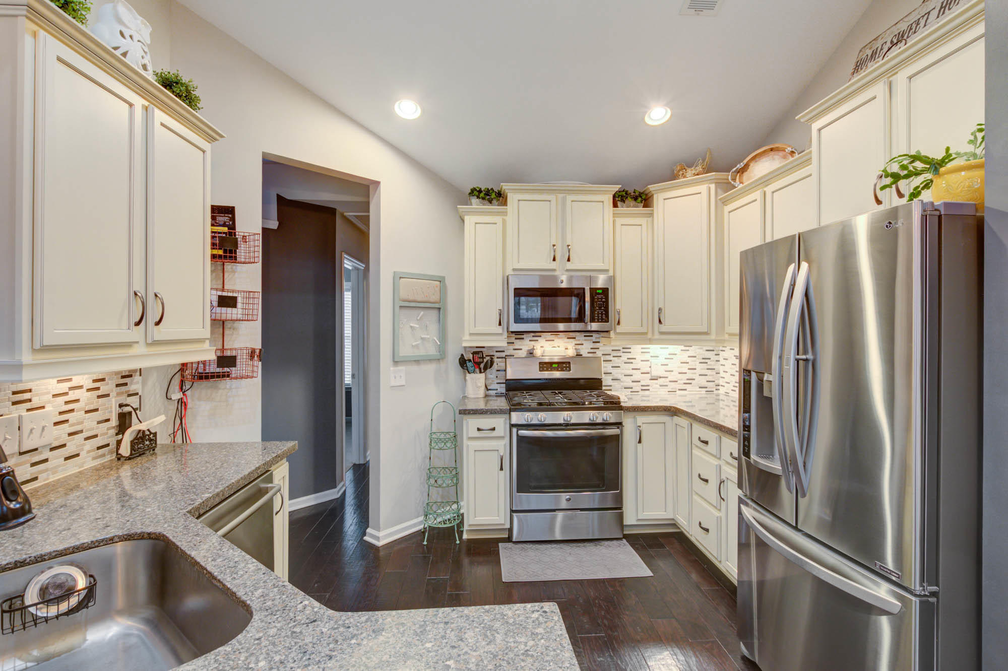 163 Alpine Road Summerville, SC 29485 - Photo 10 of 29 163Alpine-CalSiglerPhotography (10)