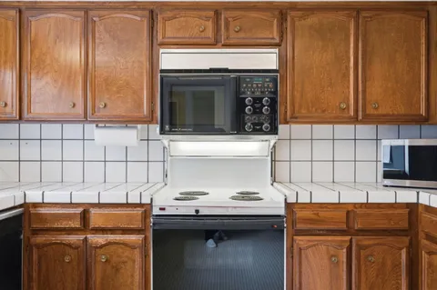 $1,950,000 | 25 Rinconada Circle, Belmont, CA 94002