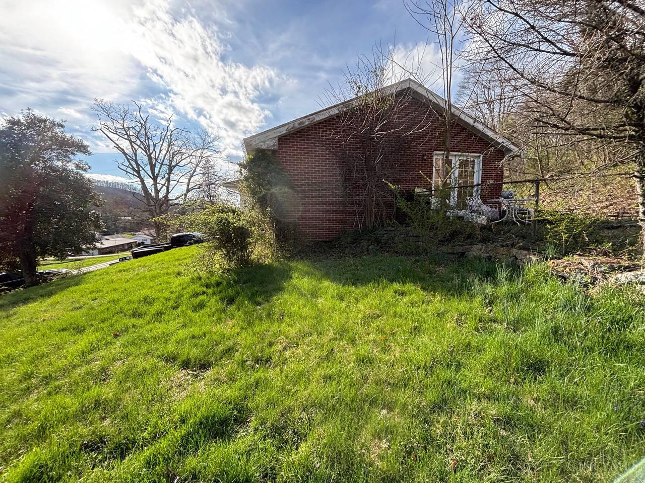 1681 Rosemount Road Portsmouth, OH 45662 - Photo 5 of 33