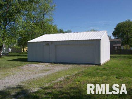 201 1st Street Ina, IL 62846 - Photo 10 of 16