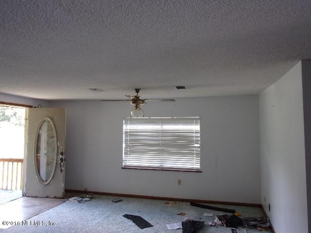275 Huntington Shortcut Road Crescent City, FL 32112 - Photo 16 of 24 a view of utility room