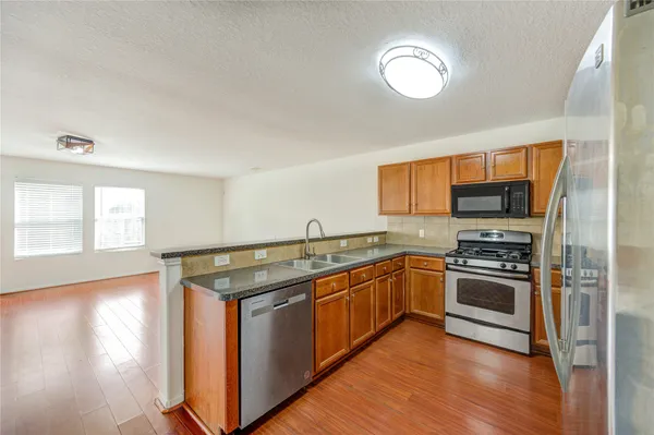 $2,500 | 18434 Ranch View Trail, Houston, TX 77073