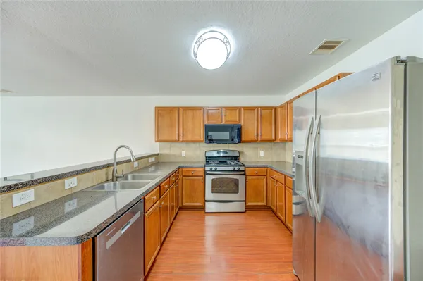 $2,500 | 18434 Ranch View Trail, Houston, TX 77073