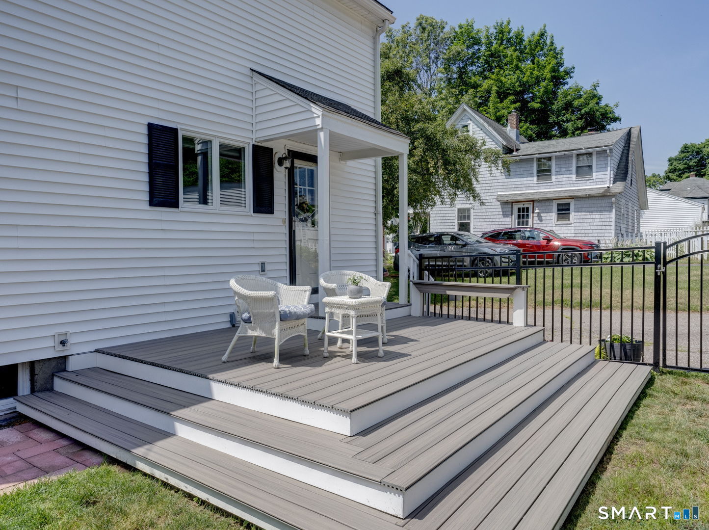 137 Green Road Manchester, CT 06042 - Photo 32 of 37