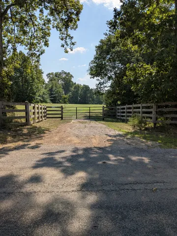 $225,000 | 319 North Chisholm Creek Road, Lawrenceburg, TN 38464