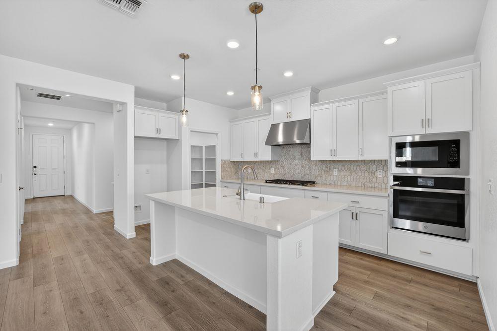 2079 Marlette Way Lincoln, CA 95648 - Photo 3 of 41 2079 Marlette Way ~ Ready Now
