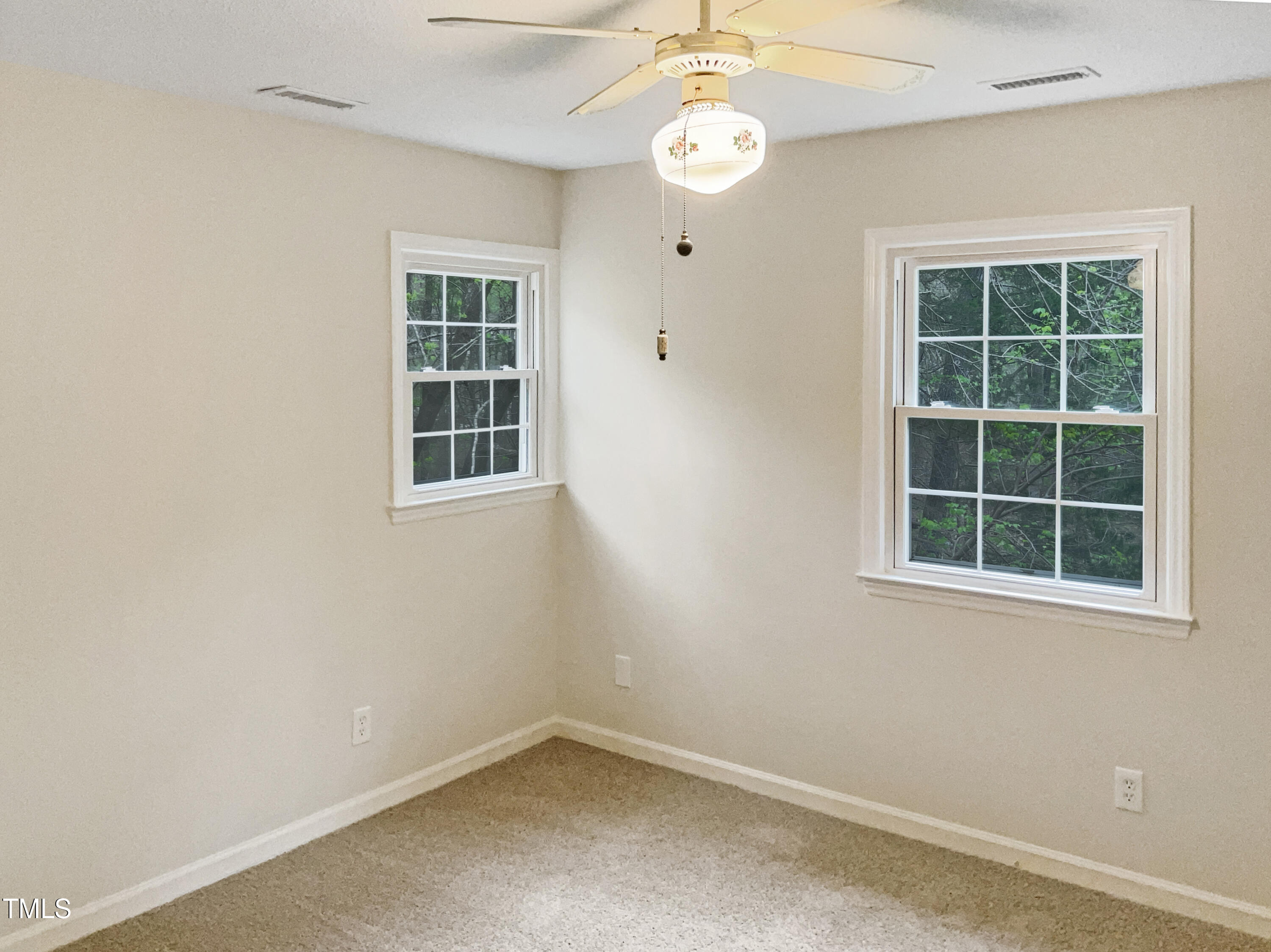 6008 Burgundy Road Durham, NC 27712 - Photo 30 of 40 listing_29
