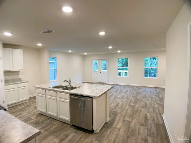 $279,900 | 6468 Firefly Drive, Milton, FL 32583