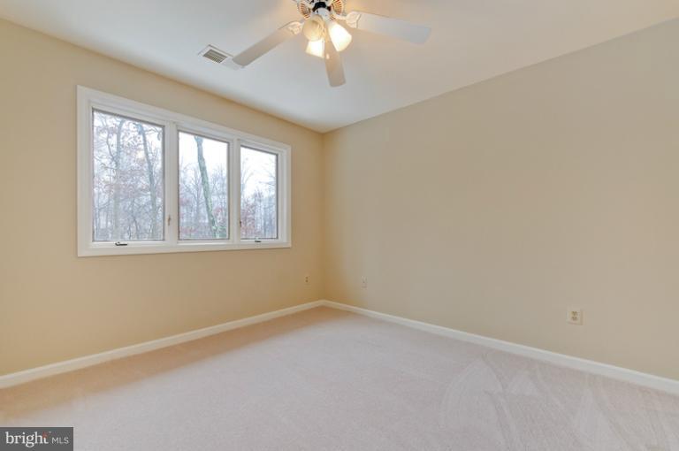 9 Rutledge Court Sterling, VA 20165 - Photo 23 of 30 Bedroom