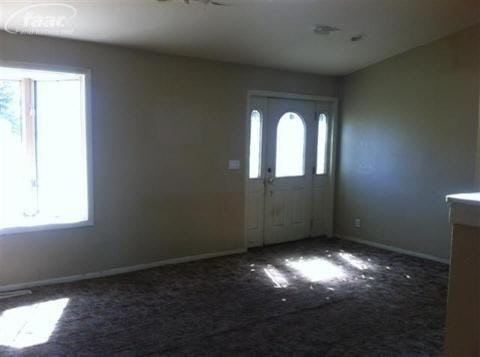 5354 Lennon Road Swartz Creek, MI 48473 - Photo 4 of 13 20348623-3.JPG