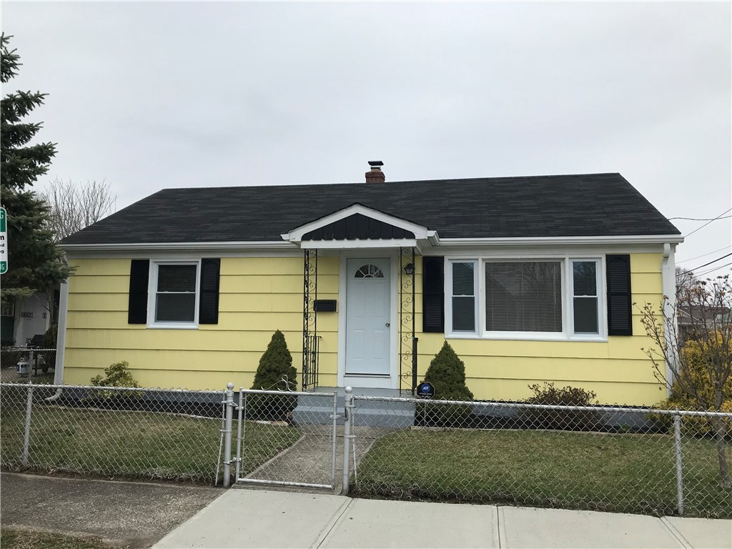 148 Hamlet Street Pawtucket, RI 02861 - Photo 2 of 19 Gallery Image 2