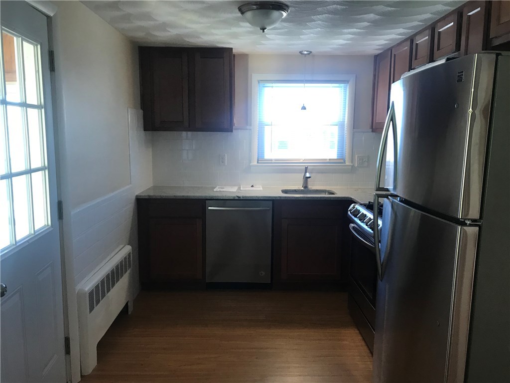 148 Hamlet Street Pawtucket, RI 02861 - Photo 8 of 19 Gallery Image 8
