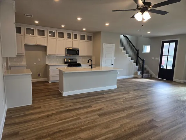 $438,990 | 7225 Bayhill Drive, Rowlett, TX 75088