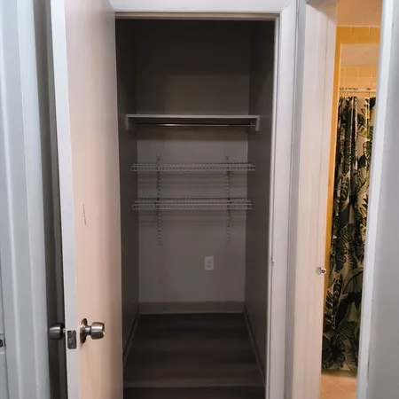 $1,400 | 180 Fulton Street, Unit 9, Fall River, MA 02720