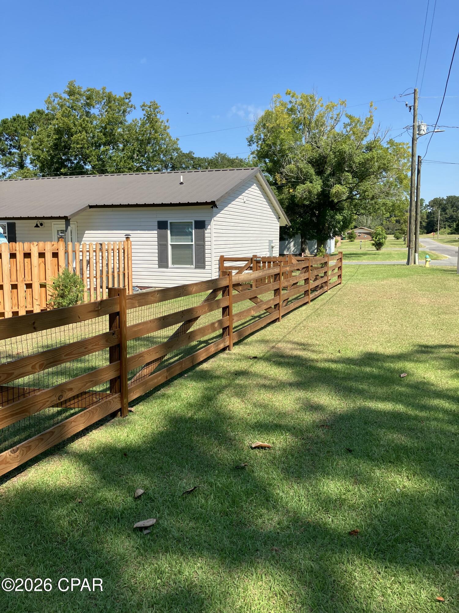 5985 Webb Street Graceville, FL 32440 - Photo 12 of 47