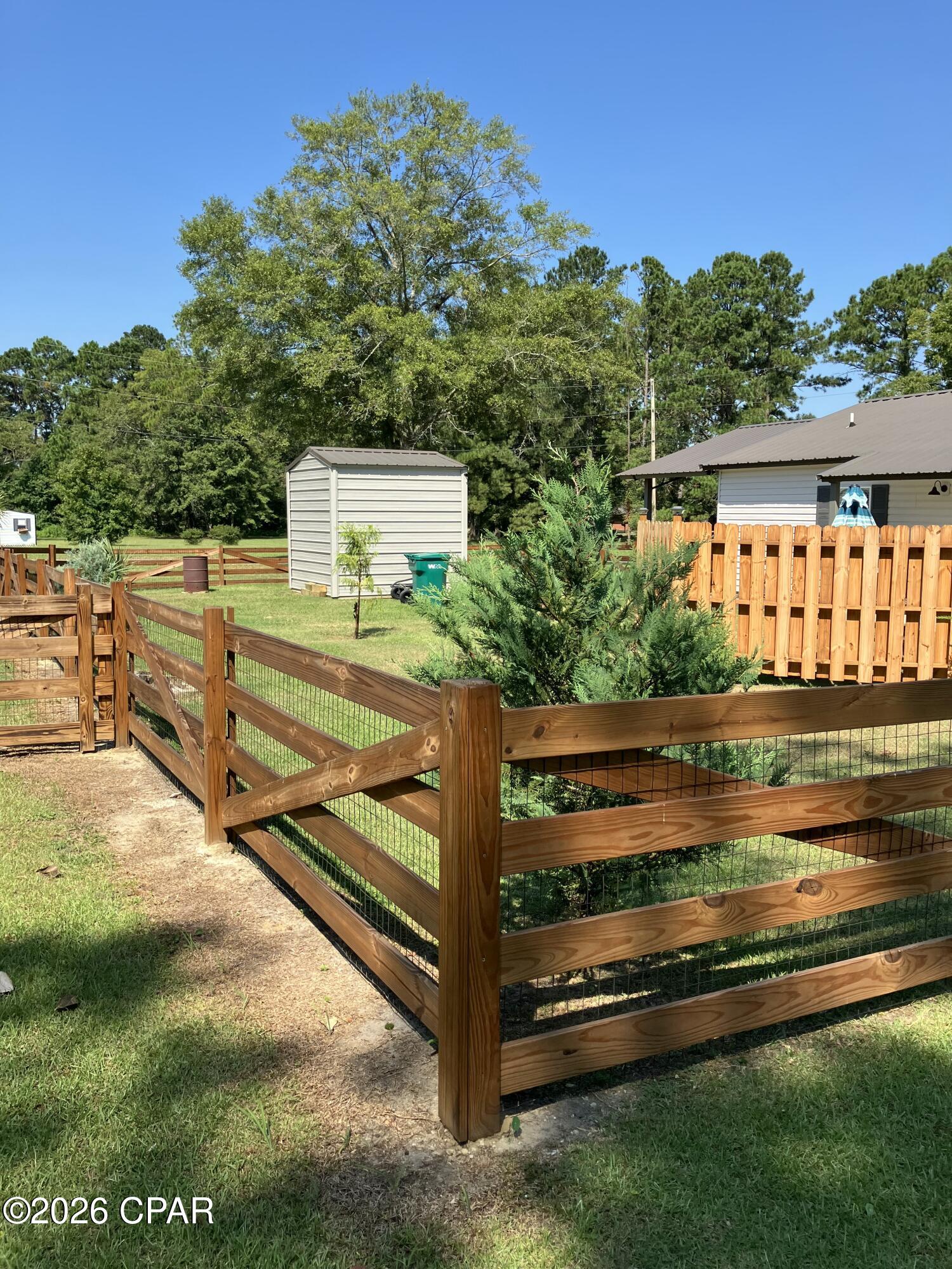 5985 Webb Street Graceville, FL 32440 - Photo 15 of 47