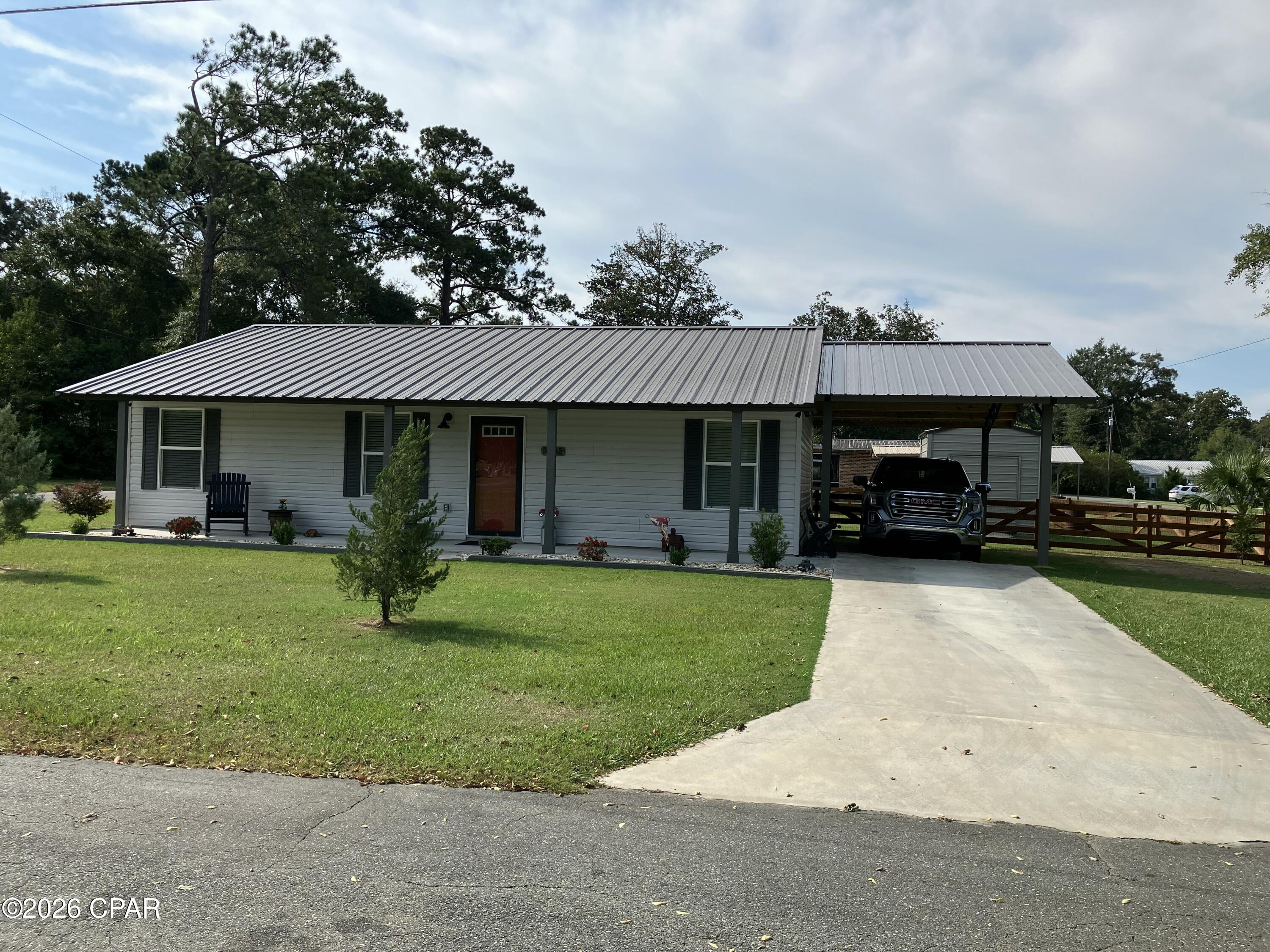 5985 Webb Street Graceville, FL 32440 - Photo 2 of 47