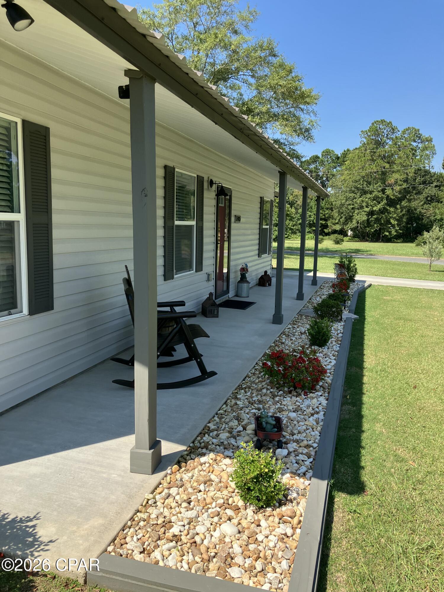 5985 Webb Street Graceville, FL 32440 - Photo 4 of 47