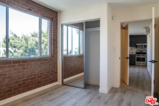 $1,900 | 914 North Fairfax Avenue, Unit 201, West Hollywood, CA 90046