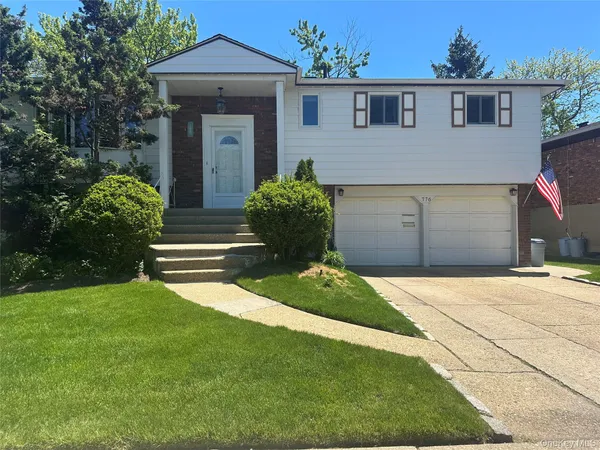 $5,700 | 776 Bunker Road, Valley Stream, NY 11581