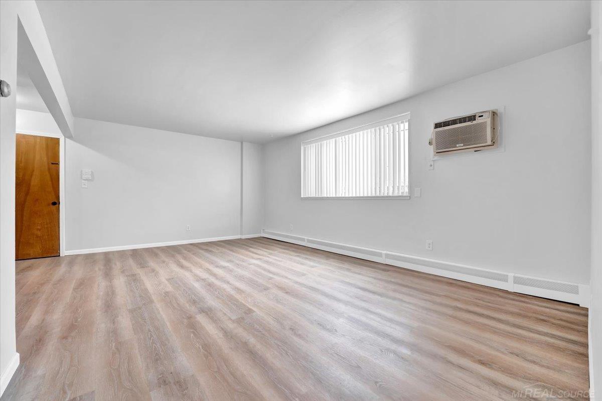 1617 South Riverside Avenue, Unit 4 St. Clair, MI 48079 - Photo 12 of 17