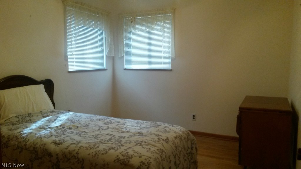 7270 Maplewood Road Parma, OH 44130 - Photo 9 of 23 Bedroom two