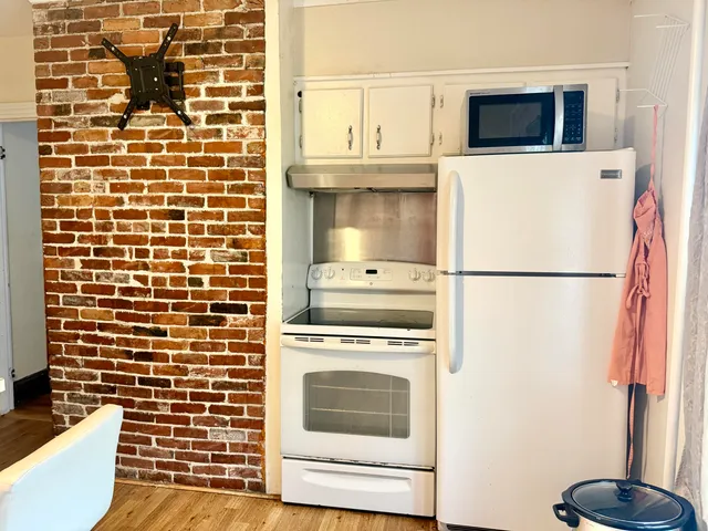 $649,000 | 1542 Congress Street, Portland, ME 04102