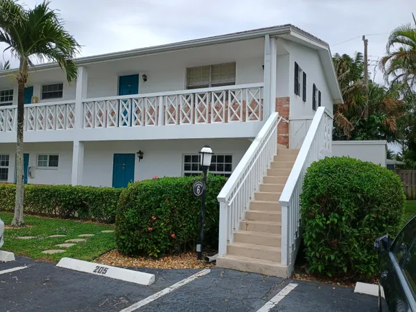$160,000 | 5505 North Ocean Boulevard, Unit 6206, Ocean Ridge, FL 33435