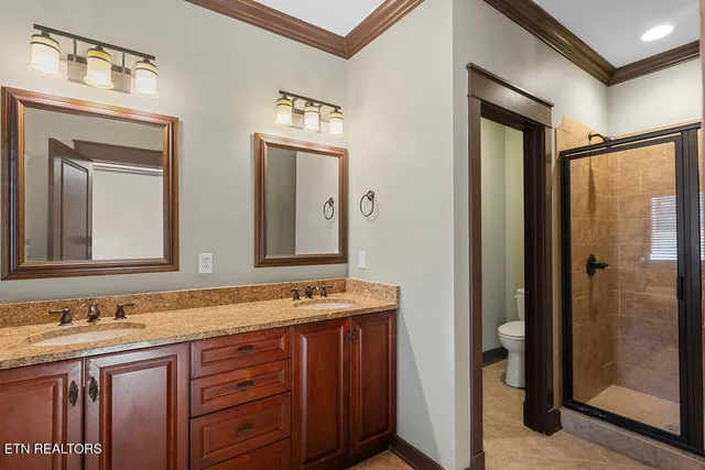 $725,000 | 748 Bobcat Run Drive, Loudon, TN 37774