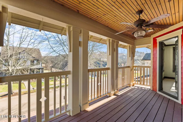 $725,000 | 748 Bobcat Run Drive, Loudon, TN 37774