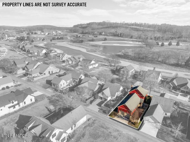 $725,000 | 748 Bobcat Run Drive, Loudon, TN 37774