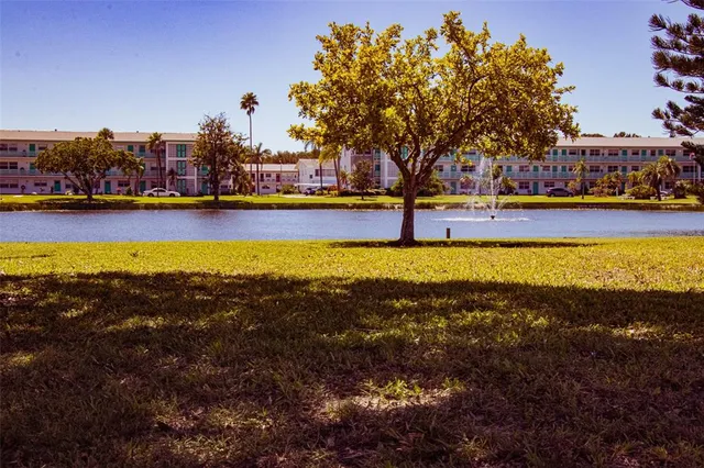 $72,500 | 6000 20th Street North, Unit 127, St. Petersburg, FL 33714