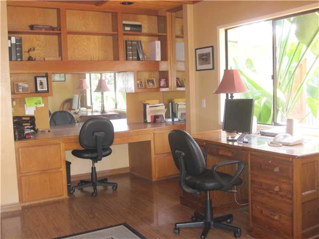 1320 Saxony Road Encinitas, CA 92024 - Photo 13 of 25 office for two or 4th bedroom