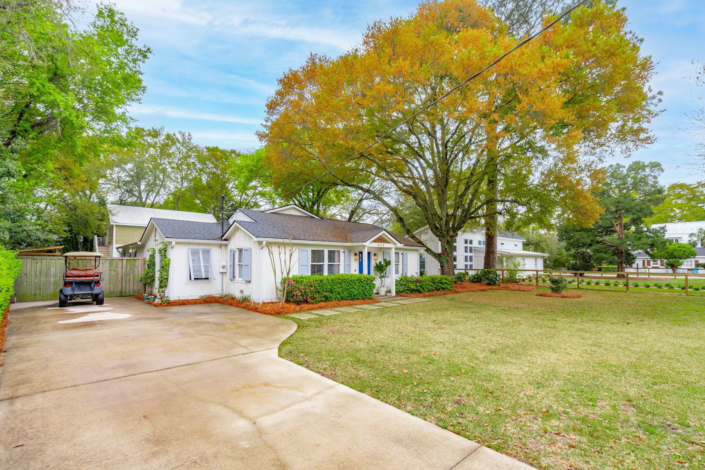 653 Bank Street Mount Pleasant, SC 29464 - Photo 6 of 92 6