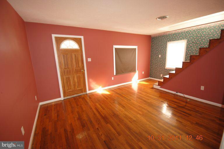 721 Green Spring Road Winchester, VA 22603 - Photo 1 of 18 Living Room