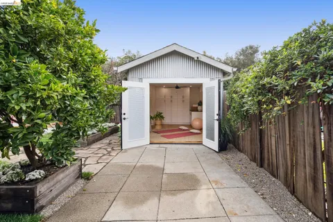 $1,195,000 | 5360 Boyd Avenue, Oakland, CA 94618