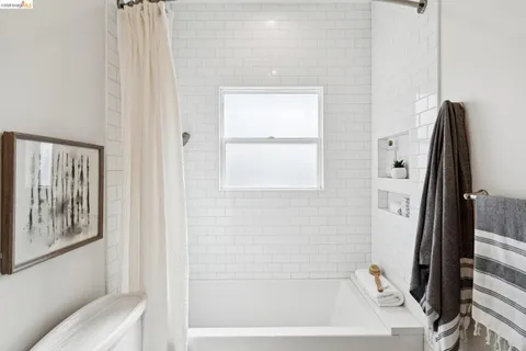 $1,195,000 | 5360 Boyd Avenue, Oakland, CA 94618