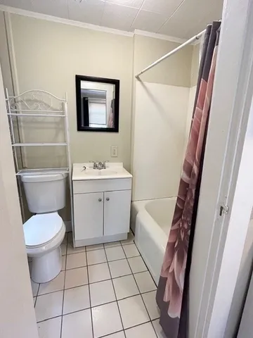 $1,575 | 19 Forest Street, Unit B, Weymouth, MA 02190