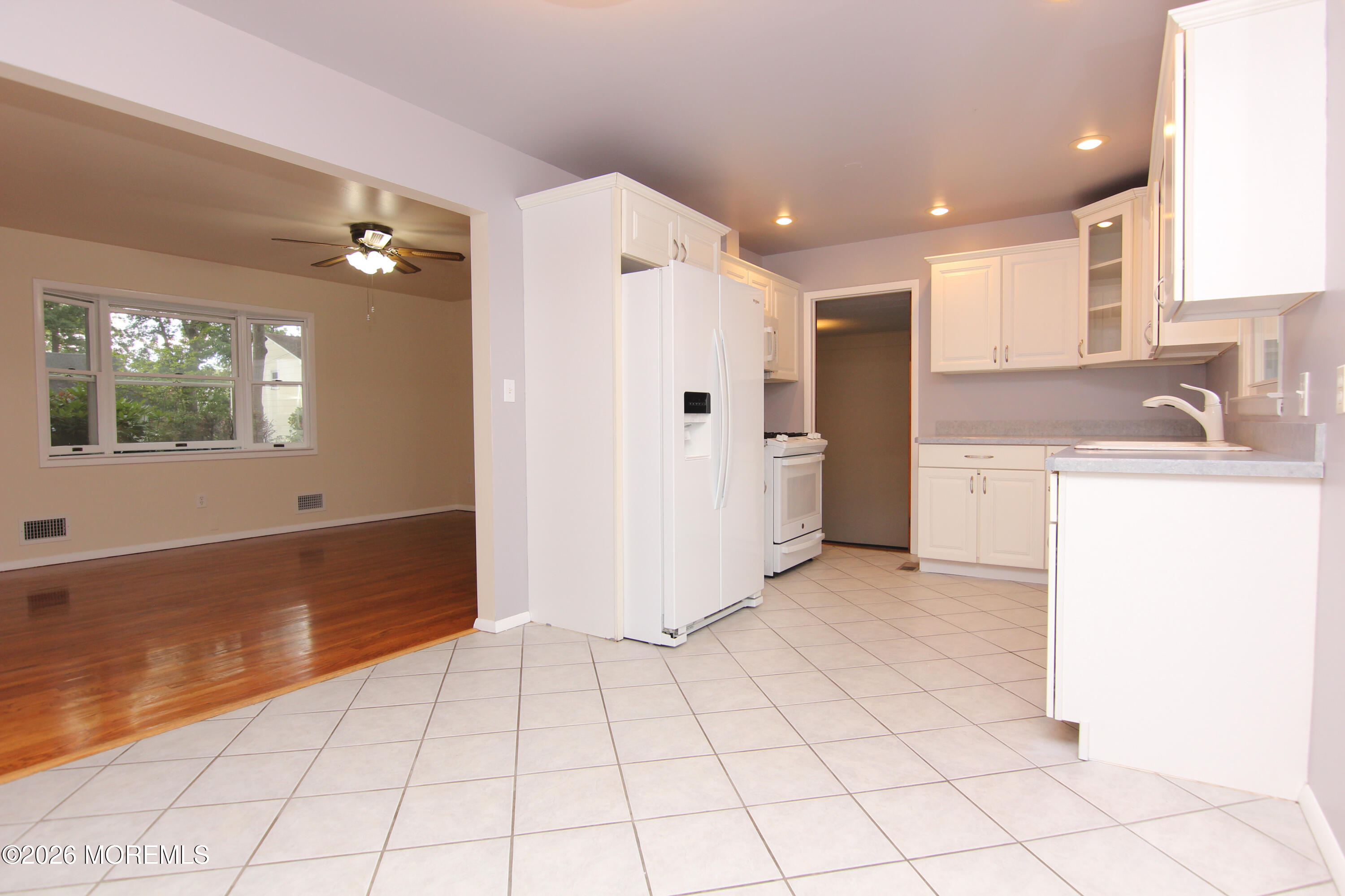 815 Shady Lawn Way Keyport, NJ 07735 - Photo 7 of 46 815 -7