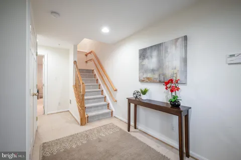 $980,000 | 122 Sanborn Place, Alexandria, VA 22305